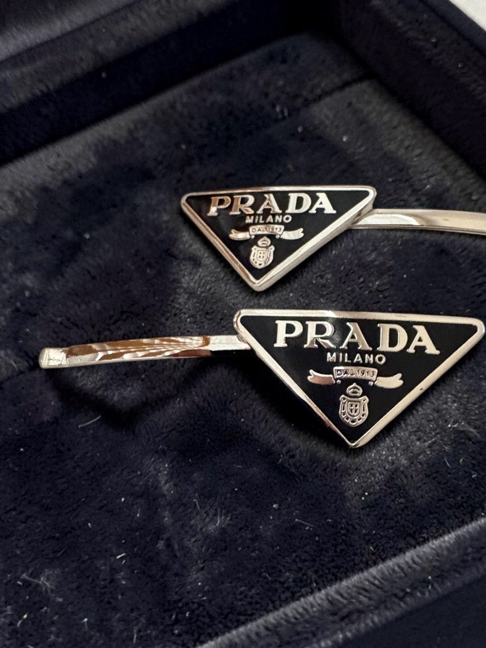 Black Silver-Tone Triangle Hair Pins